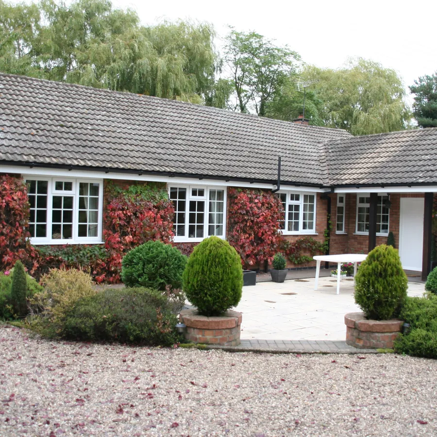Garden Room Swiss Cottage