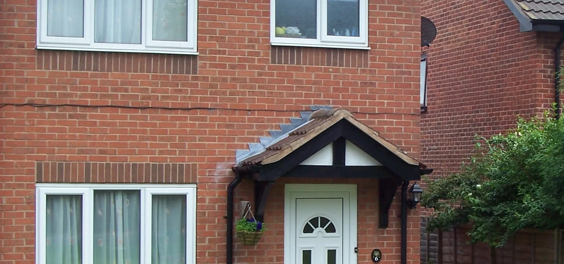 Lean-To Swiss Cottage